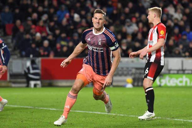 不仅锁定了 不仅锁定了